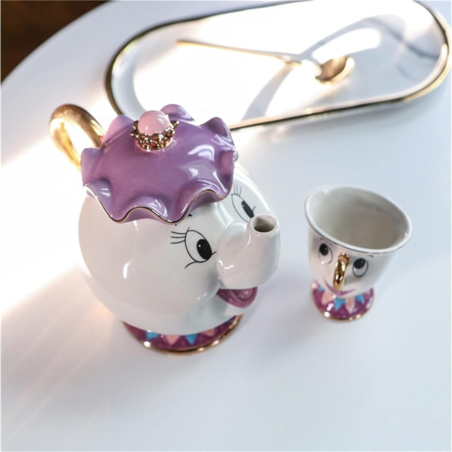 Set de Tetera Mrs. Potts y Taza Chip – La Bella y la Bestia