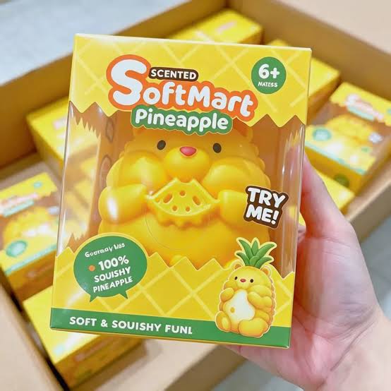 Squishy Piña Jumbo