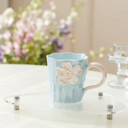 Taza de Cerámica Flor Nacarada 360 ml