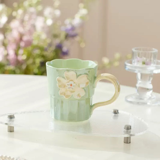 Taza de Cerámica Flor Nacarada 360 ml