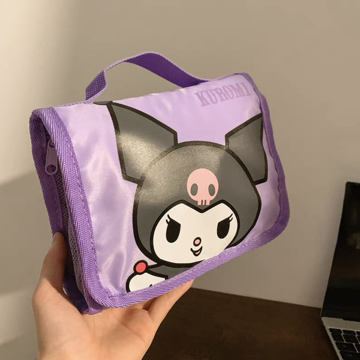 Neceser Porta Cosméticos Plegable 3 Cuerpos Sanrio Kuromi