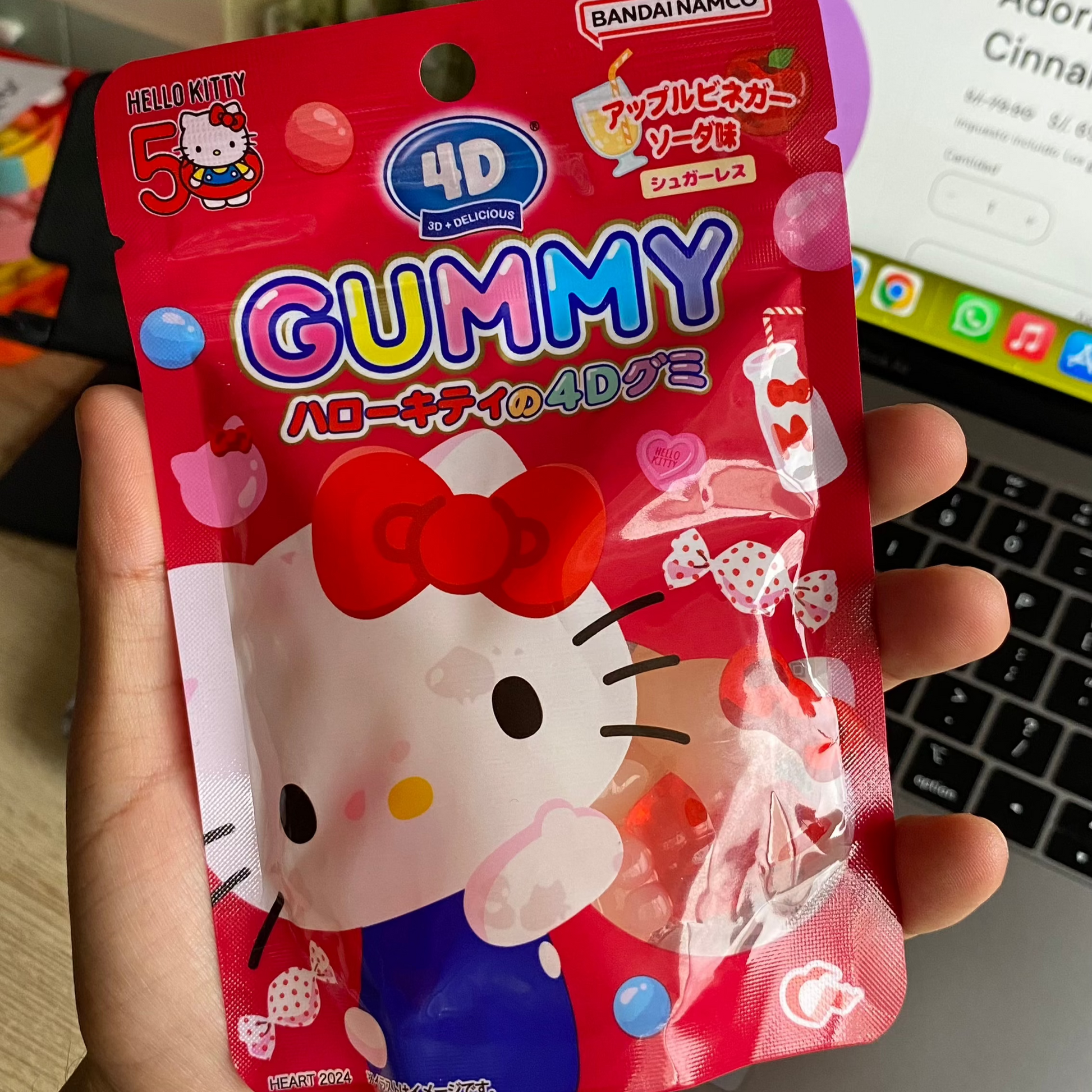 Gomitas de Manzana Hello Kitty – 50 Aniversario